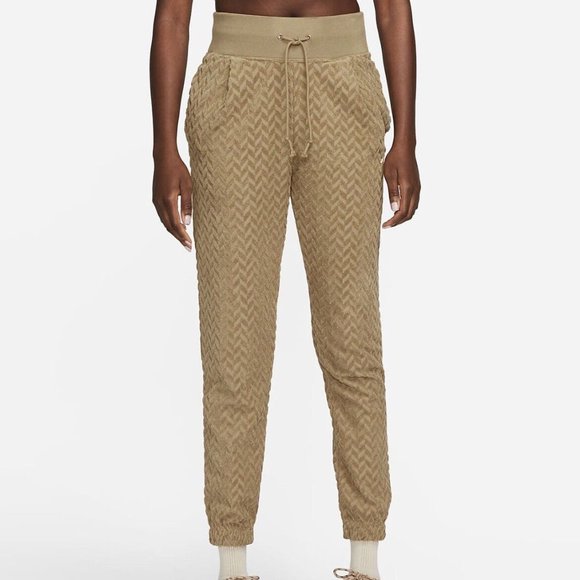 Nike | Pants & Jumpsuits | S Nike Sportswear Womens Everyday Modern ...
